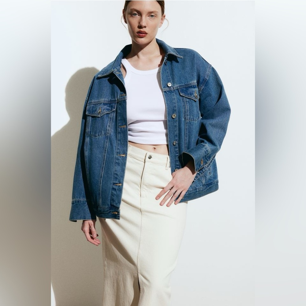 H&M Divided Jean Jacket Loose Fit Medium
